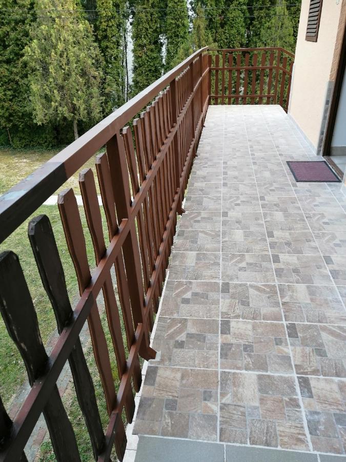 Siófok Aranypart 2 Apartamento Exterior foto