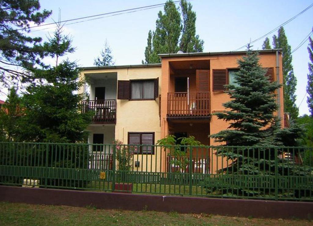 Siófok Aranypart 2 Apartamento Exterior foto